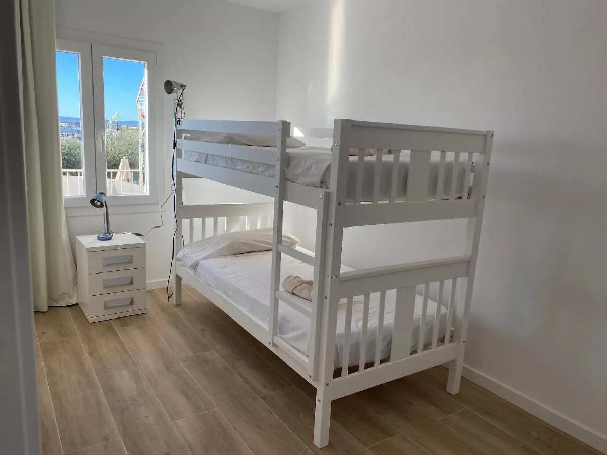 Apartament Amb Ac Amb Vistes Al Mar, Estartit Apartment L'Estartit