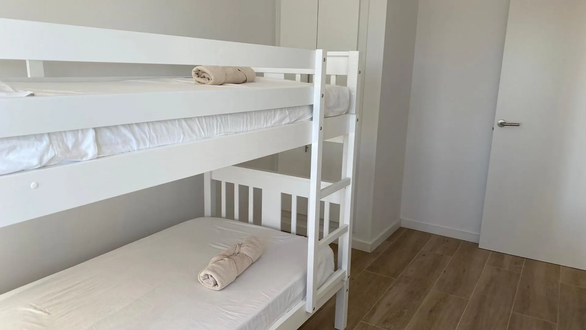 Apartament Amb Ac Amb Vistes Al Mar, Estartit Apartment L'Estartit Spain